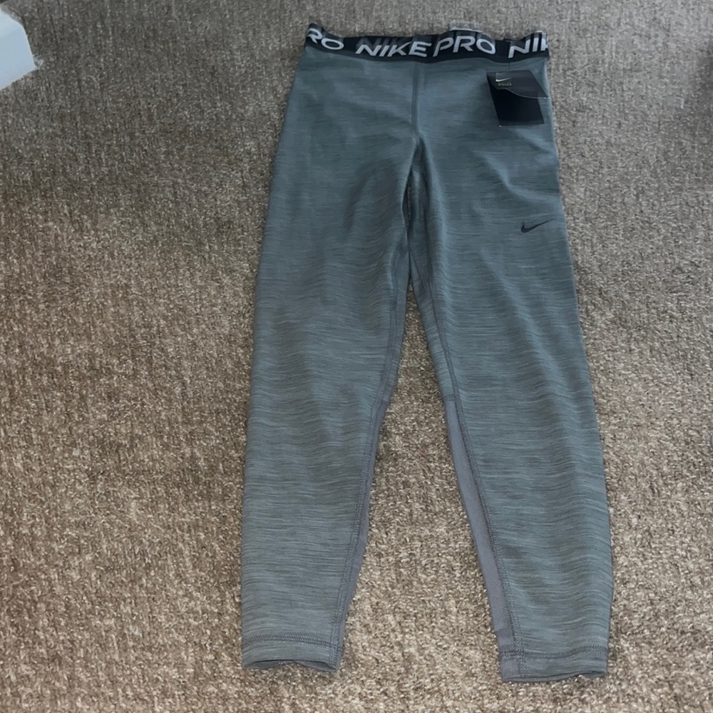 Grey Nike pro leggings never worn